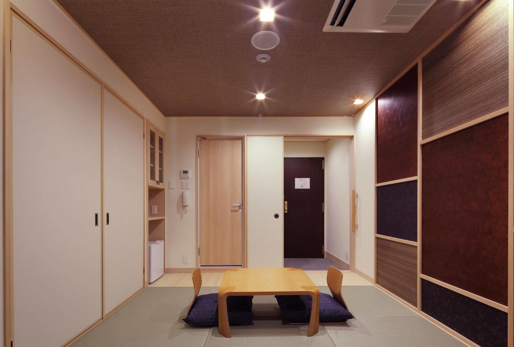 東心斎橋おおきにアパート Ookini Ryokan & Apartment โอซาก้า ภายนอก รูปภาพ