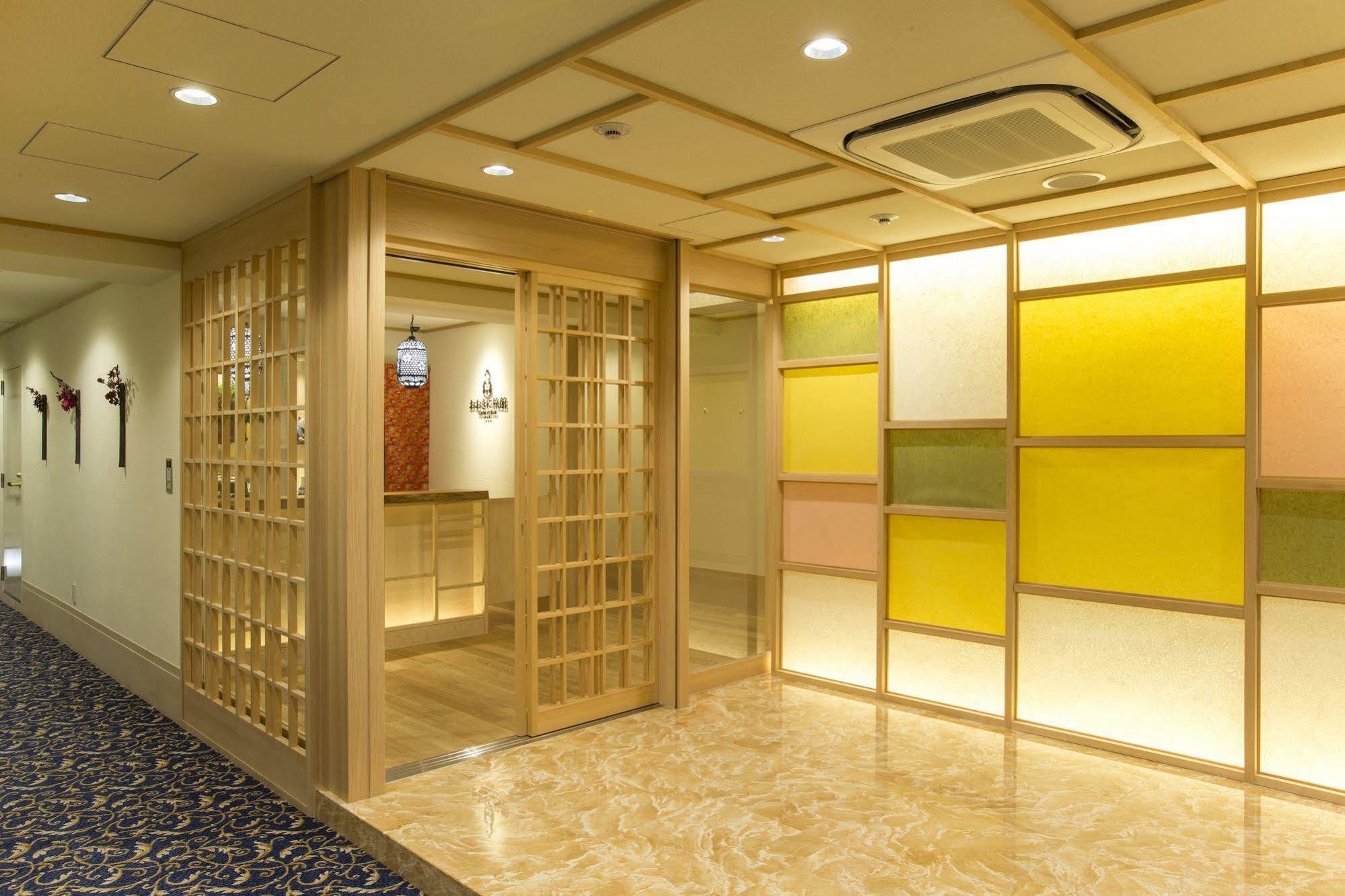 東心斎橋おおきにアパート Ookini Ryokan & Apartment โอซาก้า ภายนอก รูปภาพ